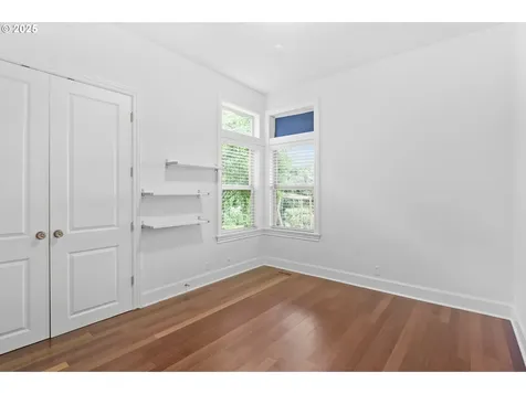 9941 NW Upton Court Portland OR 97229