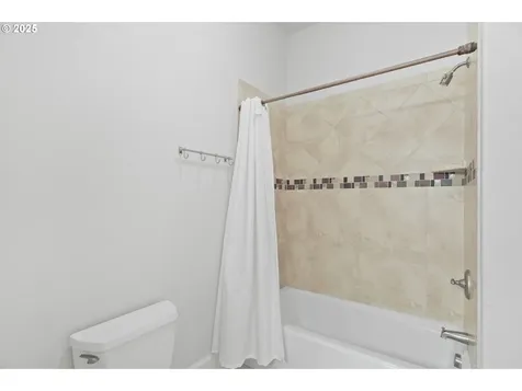9941 NW Upton Court Portland OR 97229