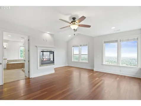 9941 NW Upton Court Portland OR 97229