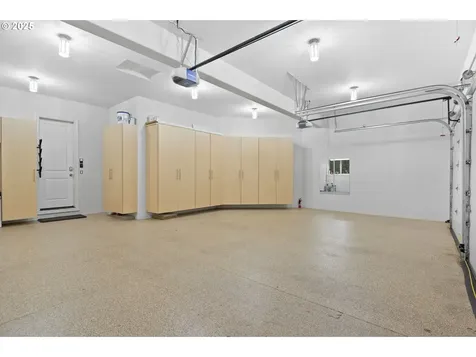 9941 NW Upton Court Portland OR 97229