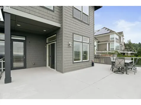9941 NW Upton Court Portland OR 97229