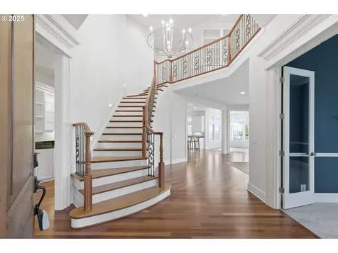 9941 NW Upton Court Portland OR 97229