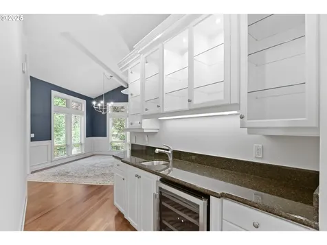 9941 NW Upton Court Portland OR 97229