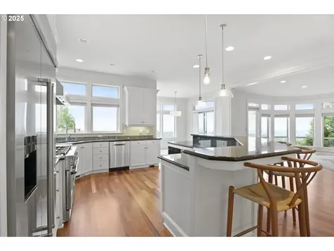 9941 NW Upton Court Portland OR 97229
