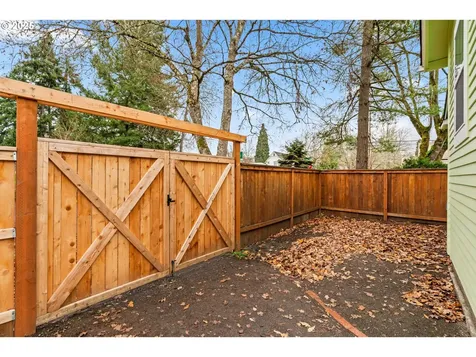 1010 Monroe Street Eugene OR 97402