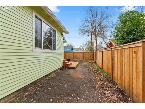 1010 Monroe Street Eugene OR 97402