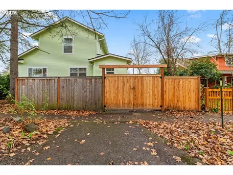 1010 Monroe Street Eugene OR 97402