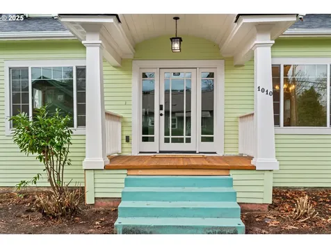 1010 Monroe Street Eugene OR 97402