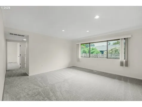 12325 SW King Richard Drive Portland OR 97224