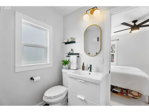 116 Glacier Street Oregon City OR 97045