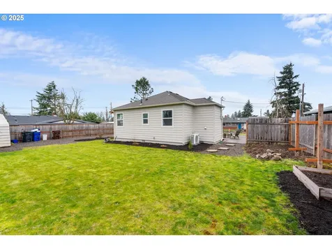 116 Glacier Street Oregon City OR 97045