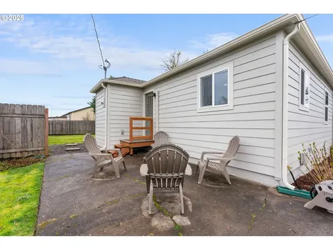 116 Glacier Street Oregon City OR 97045