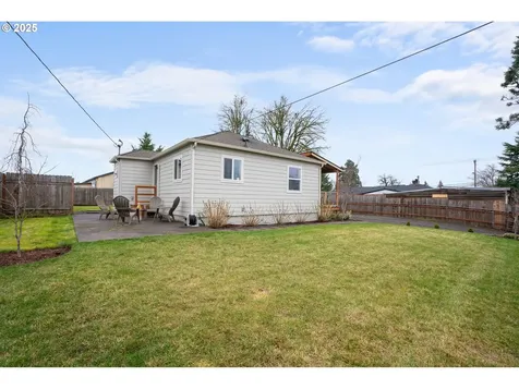 116 Glacier Street Oregon City OR 97045