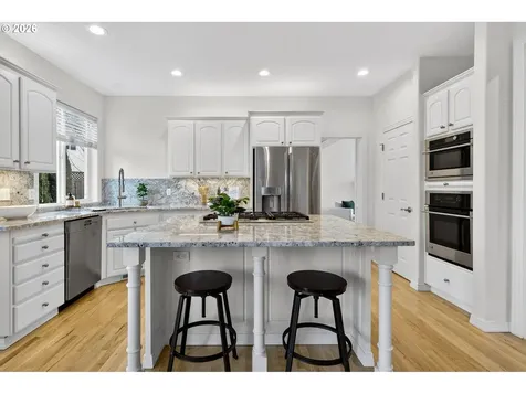 3874 NW Loriann Drive Portland OR 97229