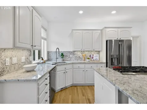 3874 NW Loriann Drive Portland OR 97229
