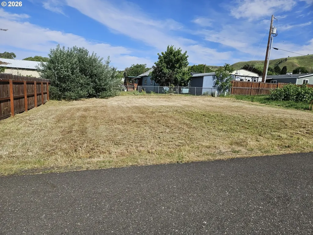 0 E 12th Street The Dalles OR 97058