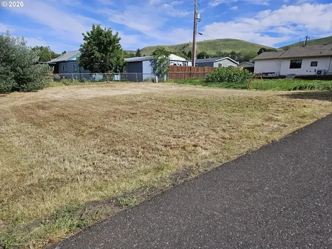0 E 12th Street The Dalles OR 97058