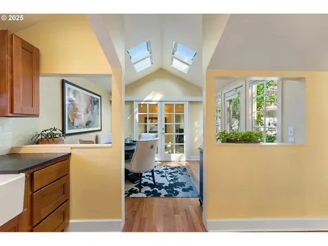 3835 SE Crystal Springs Boulevard Portland OR 97202