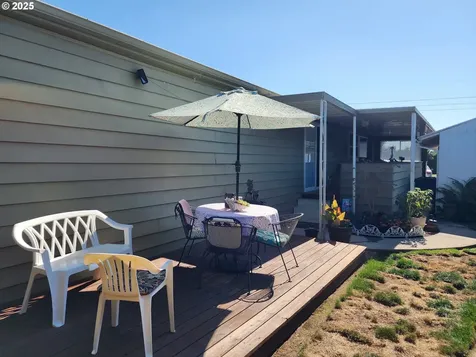 5422 Portland Road NE Salem OR 97305