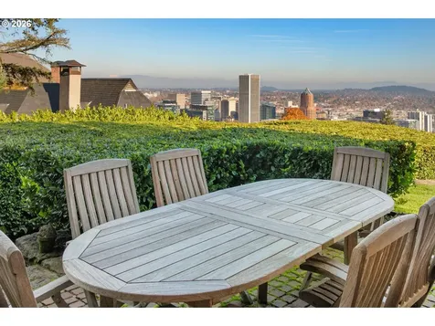 1490 SW Clifton Street Portland OR 97201
