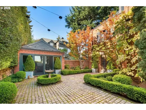 1490 SW Clifton Street Portland OR 97201
