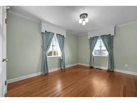 1490 SW Clifton Street Portland OR 97201