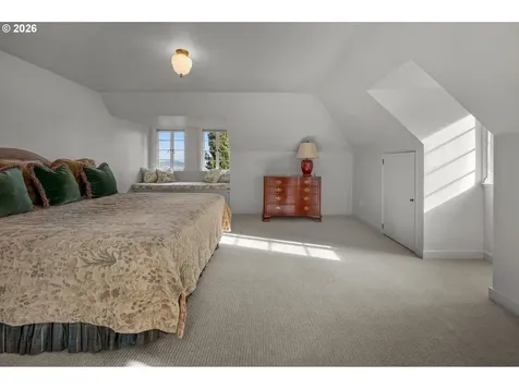1490 SW Clifton Street Portland OR 97201