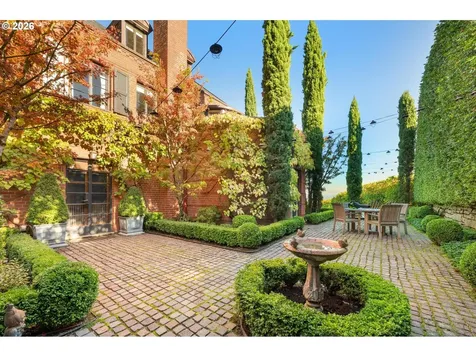 1490 SW Clifton Street Portland OR 97201