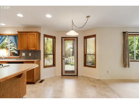 15355 SW Sandpiper Lane Beaverton OR 97007