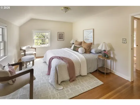 1808 NW Aspen Avenue Portland OR 97210