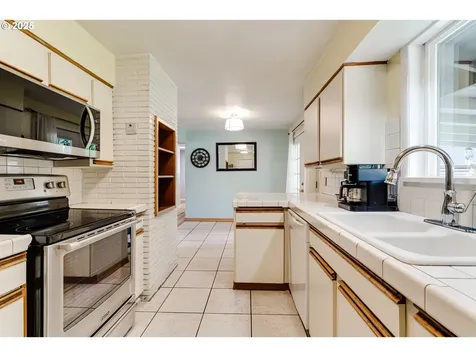 2706 Norkenzie Road Eugene OR 97408