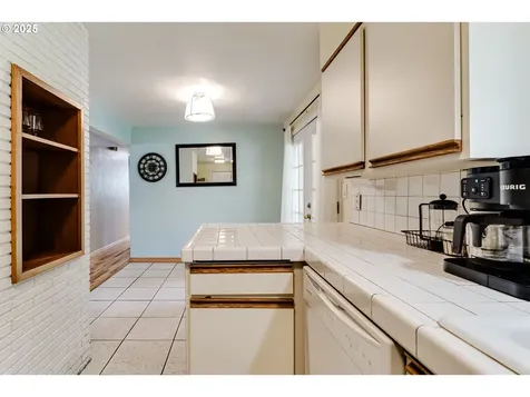 2706 Norkenzie Road Eugene OR 97408