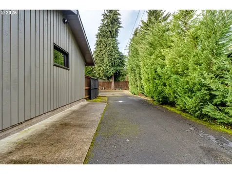 2706 Norkenzie Road Eugene OR 97408