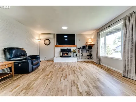 2706 Norkenzie Road Eugene OR 97408