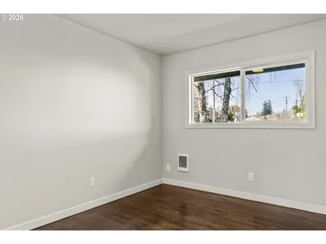 515 May Street Molalla OR 97038