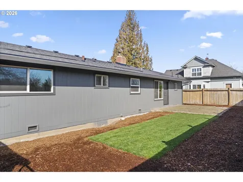 515 May Street Molalla OR 97038
