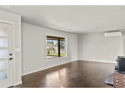 515 May Street Molalla OR 97038