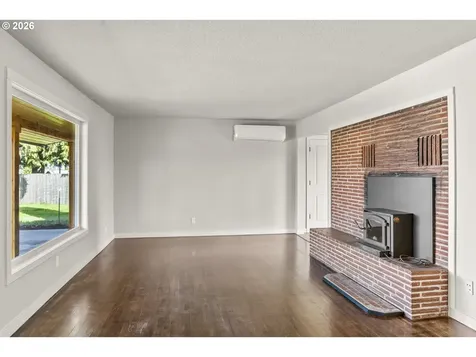 515 May Street Molalla OR 97038