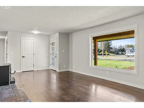 515 May Street Molalla OR 97038