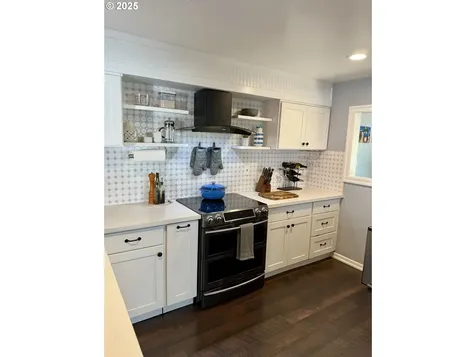 440 W Dartmouth Street Gladstone OR 97027