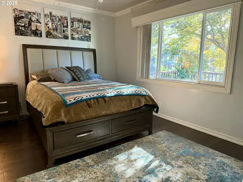 440 W Dartmouth Street Gladstone OR 97027