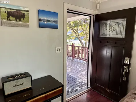 440 W Dartmouth Street Gladstone OR 97027