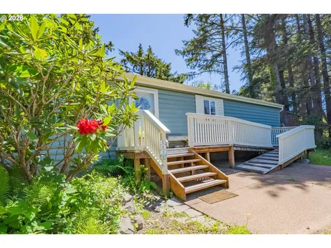 1232 SE 2nd Court Lincoln City OR 97367