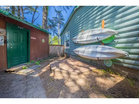 1232 SE 2nd Court Lincoln City OR 97367