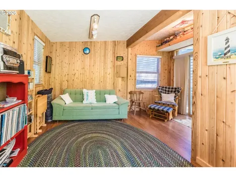 1232 SE 2nd Court Lincoln City OR 97367