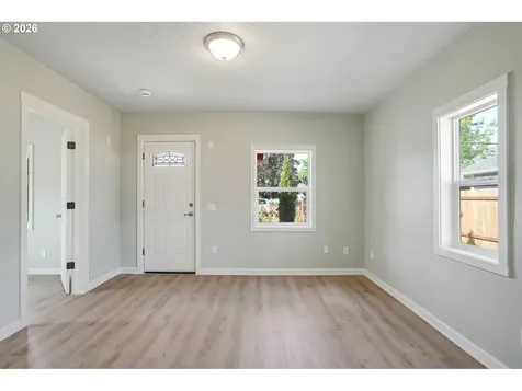 856 Highland Avenue NE Salem OR 97301