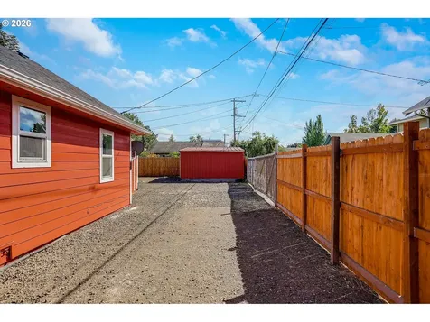 856 Highland Avenue NE Salem OR 97301