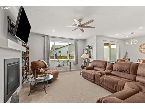 2663 W 15th Avenue Junction City OR 97448