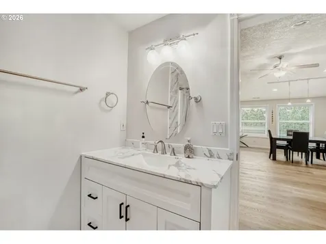 810 NE 167th Avenue Vancouver WA 98684