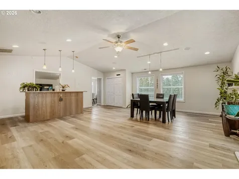 810 NE 167th Avenue Vancouver WA 98684